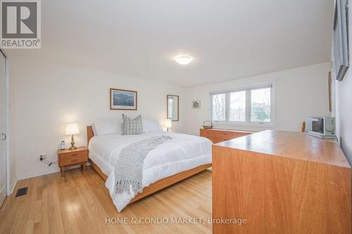1796 Matena Ave, Mississauga, ON - Indoor Photo Showing Bedroom
