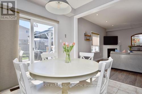 93 Monarchy St, Barrie, ON - Indoor Photo Showing Dining Room