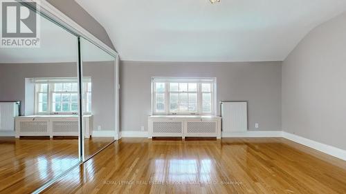19 Strathgowan Crescent, Toronto, ON - Indoor Photo Showing Other Room