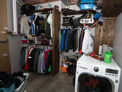 4377 Shuswap Rd, Kamloops, BC - Indoor Photo Showing Laundry Room