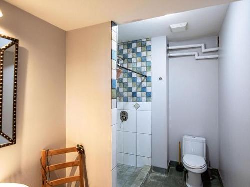 4377 Shuswap Rd, Kamloops, BC - Indoor Photo Showing Bathroom