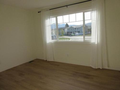 1649 Armstrong Street, Merritt, BC - Indoor Photo Showing Other Room