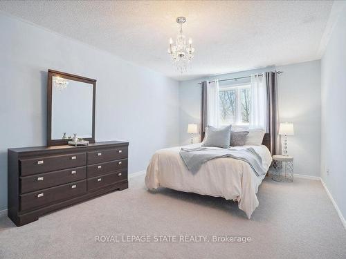 4233 Stadelbauer Dr, Lincoln, ON - Indoor Photo Showing Bedroom