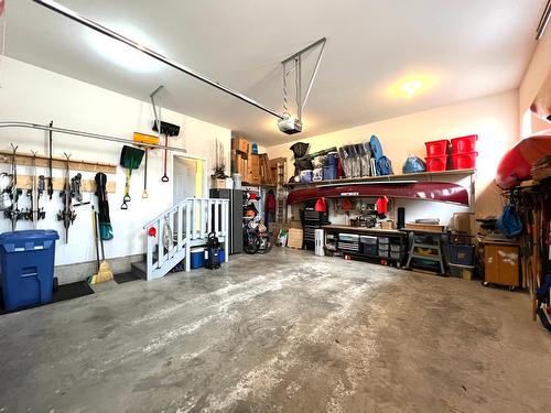 331 Forest Crowne Terrace, Kimberley, BC - Indoor Photo Showing Garage