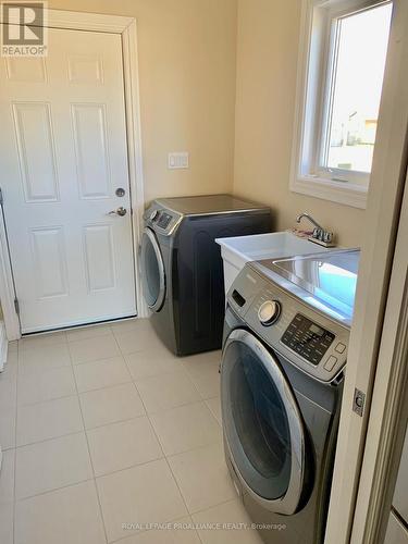 54 Jasper Ave, Prince Edward County, ON - Indoor Photo Showing Laundry Room