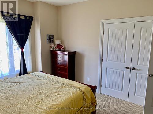 54 Jasper Avenue, Prince Edward County, ON - Indoor Photo Showing Bedroom