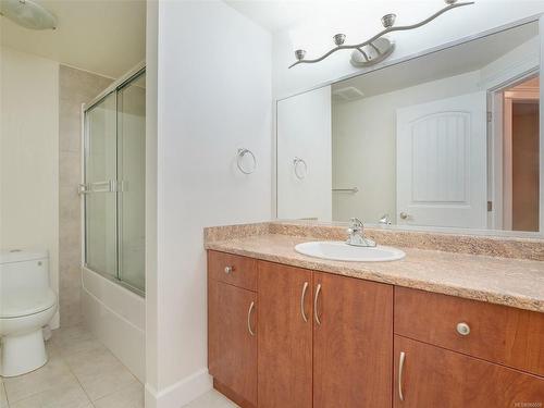 2267 Players Dr, Langford, BC - Indoor Photo Showing Bathroom