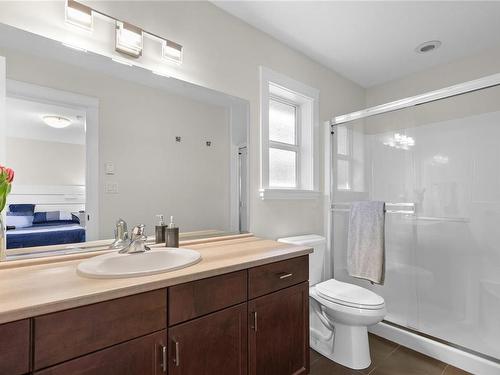 8-344 Hirst Ave, Parksville, BC - Indoor Photo Showing Bathroom