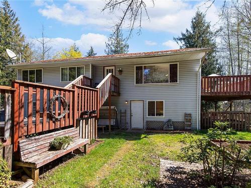 1200 Winning Way, Whiskey Creek, BC - Outdoor With Deck Patio Veranda With Exterior