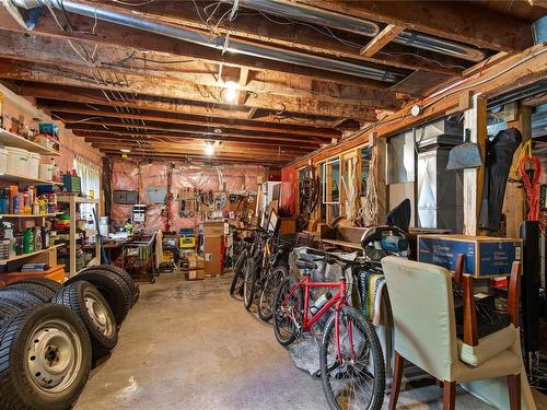 1200 Winning Way, Whiskey Creek, BC - Indoor Photo Showing Basement