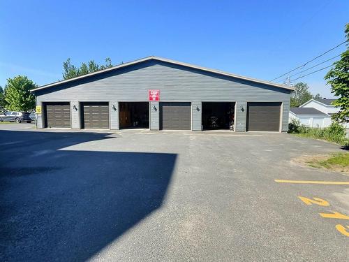 Garage - 314-680 Rue St-Alphonse S., Thetford Mines, QC - Outdoor