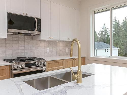 6926 Ridgecrest Rd, Sooke, BC - Indoor Photo Showing Kitchen With Double Sink With Upgraded Kitchen