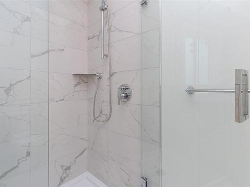 6926 Ridgecrest Rd, Sooke, BC - Indoor Photo Showing Bathroom