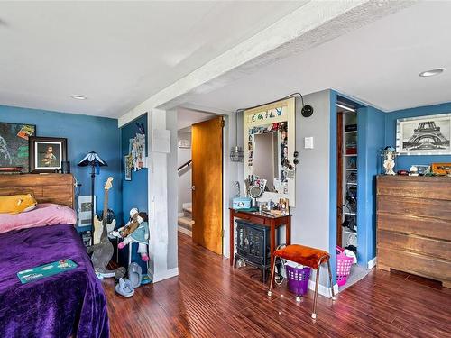 733 Castle St, Duncan, BC - Indoor Photo Showing Bedroom