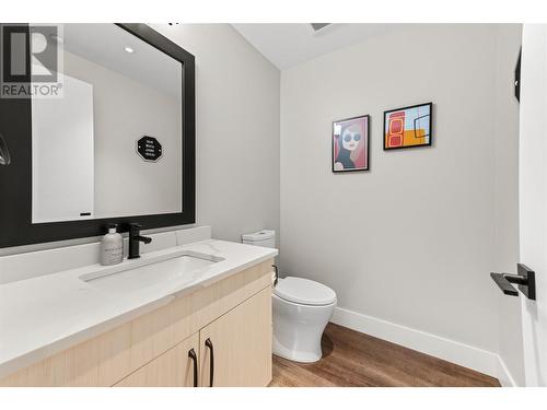 110 Ellis Street Unit# 201, Penticton, BC - Indoor Photo Showing Bathroom