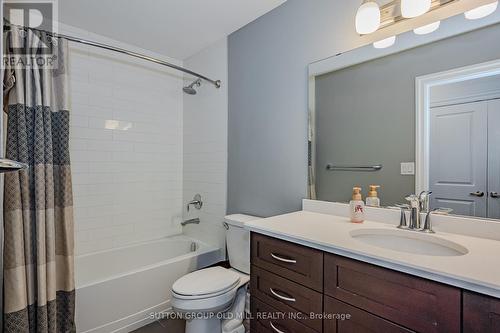 #805 -150 Wellington St E, Guelph, ON - Indoor Photo Showing Bathroom