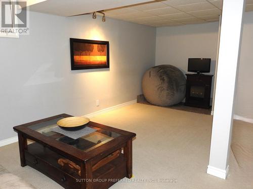 286 Kensington Avenue, Ingersoll, ON - Indoor Photo Showing Other Room