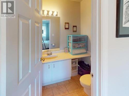 15-3870 Joyce Ave, Powell River, BC - Indoor Photo Showing Bathroom
