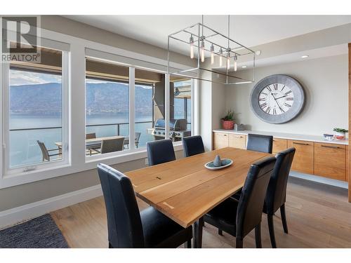 1504 Marble Ledge Drive, Lake Country, BC - Indoor Photo Showing Dining Room