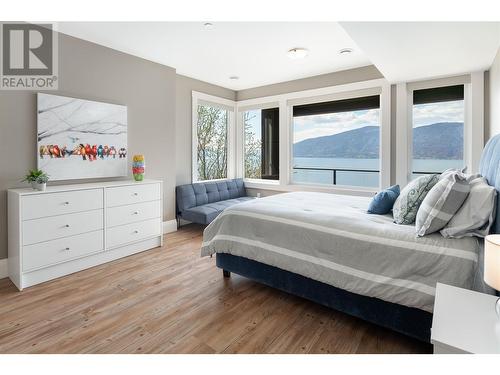 1504 Marble Ledge Drive, Lake Country, BC - Indoor Photo Showing Bedroom