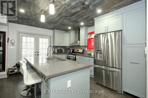 221 Church Street, Toronto, ON - Indoor Photo Showing Kitchen With Stainless Steel Kitchen