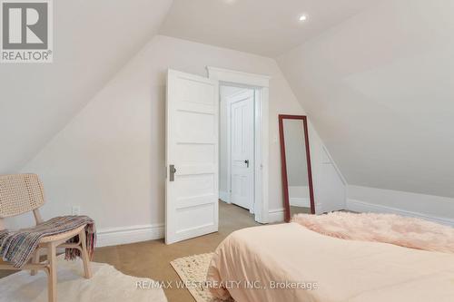 110 Marion St, Toronto, ON - Indoor Photo Showing Bedroom