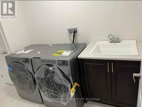 12236 Mclaughlin Rd, Caledon, ON - Indoor Photo Showing Laundry Room