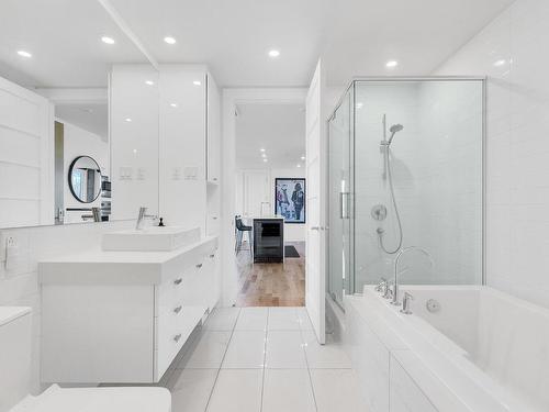 Salle de bains - 201-2200 Rue Harriet-Quimby, Montréal (Saint-Laurent), QC - Indoor Photo Showing Bathroom