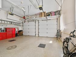 Garage - 