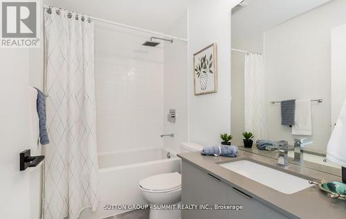 #340 -2485 Taunton Rd, Oakville, ON - Indoor Photo Showing Bathroom