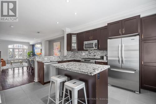 1855 Pagehurst Ave, Mississauga, ON - Indoor Photo Showing Kitchen With Stainless Steel Kitchen With Upgraded Kitchen