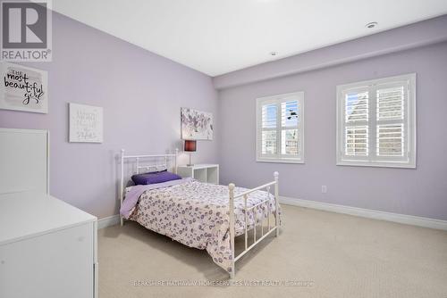 1855 Pagehurst Ave, Mississauga, ON - Indoor Photo Showing Bedroom
