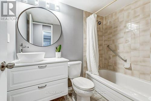 #501 -1270 Maple Crossing Blvd, Burlington, ON - Indoor Photo Showing Bathroom