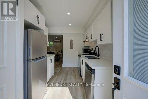91 Locks Rd, Brantford, ON - Indoor Photo Showing Kitchen With Stainless Steel Kitchen