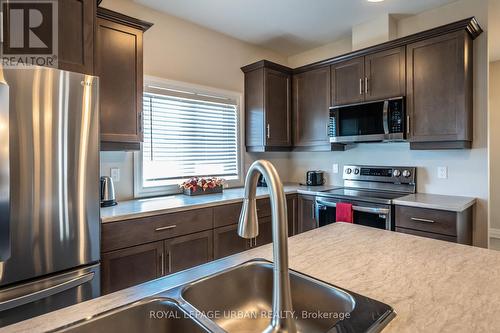 411 Mary Rose Avenue, Saugeen Shores, ON - Indoor Photo Showing Kitchen With Double Sink