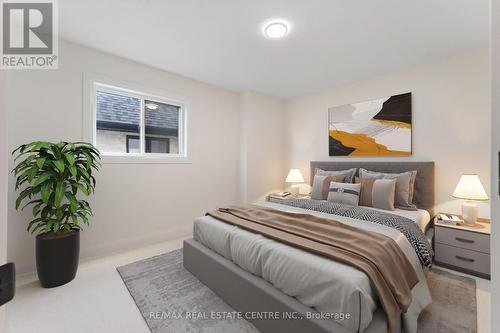 234 Mount Pleasant Street, Brantford, ON - Indoor Photo Showing Bedroom