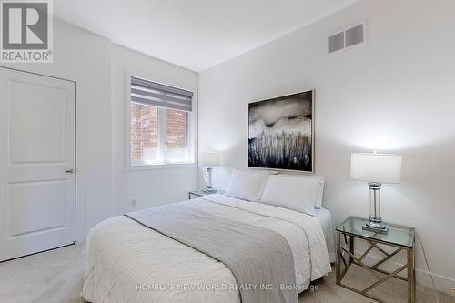 20 Marlene Johnstone Drive, East Gwillimbury, ON - Indoor Photo Showing Bedroom