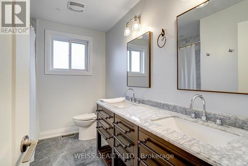 82 Harris Cres, Vaughan, ON - Indoor Photo Showing Bathroom