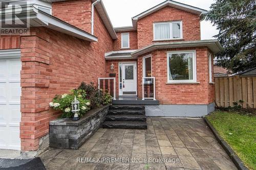 Main - 376 Kelly Crescent, Newmarket, ON - Outdoor