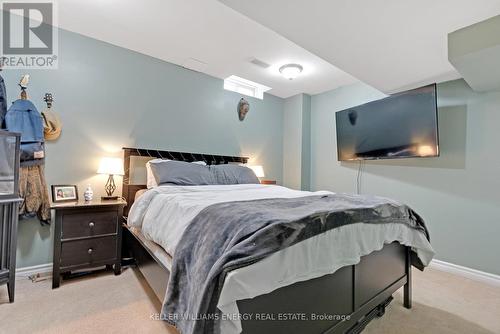 44 Farmstead Dr, Clarington, ON - Indoor Photo Showing Bedroom