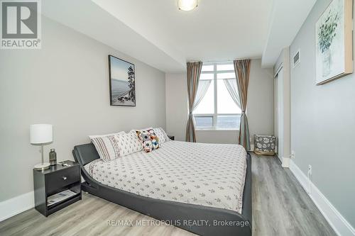 3110 - 330 Burnhamthorpe Road W, Mississauga, ON - Indoor Photo Showing Bedroom