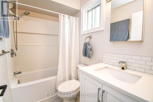 30 Aikens Crescent, Barrie, ON - Indoor Photo Showing Bathroom
