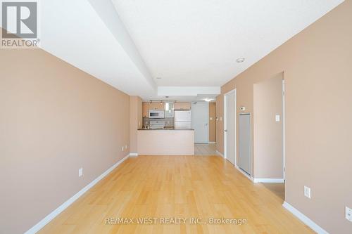 1306 - 38 Grenville Street, Toronto, ON - Indoor Photo Showing Other Room