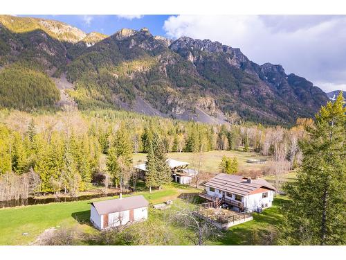 4856 32Nd Street, Canyon, BC - Outdoor With View