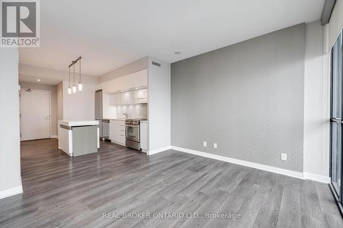 #3903 -110 Charles St E, Toronto, ON - Indoor Photo Showing Kitchen