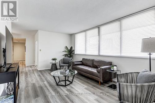 #1908 -75 Wynford Heights Cres, Toronto, ON - Indoor Photo Showing Living Room