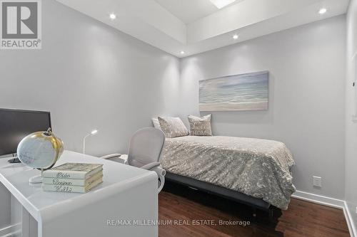 6006 - 14 York Street, Toronto, ON - Indoor Photo Showing Bedroom
