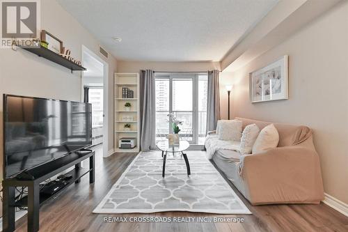 #518 -27 Rean Dr, Toronto, ON - Indoor Photo Showing Living Room