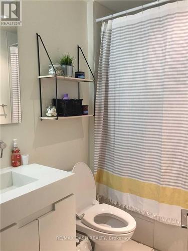1001 - 25 Oxley Street, Toronto, ON - Indoor Photo Showing Bathroom