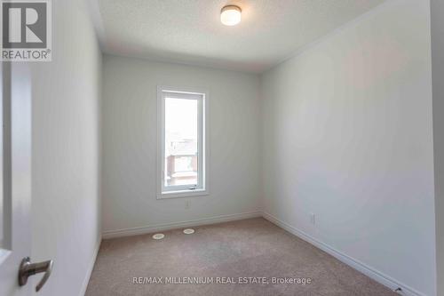 1127 Lockie Dr, Oshawa, ON - Indoor Photo Showing Other Room